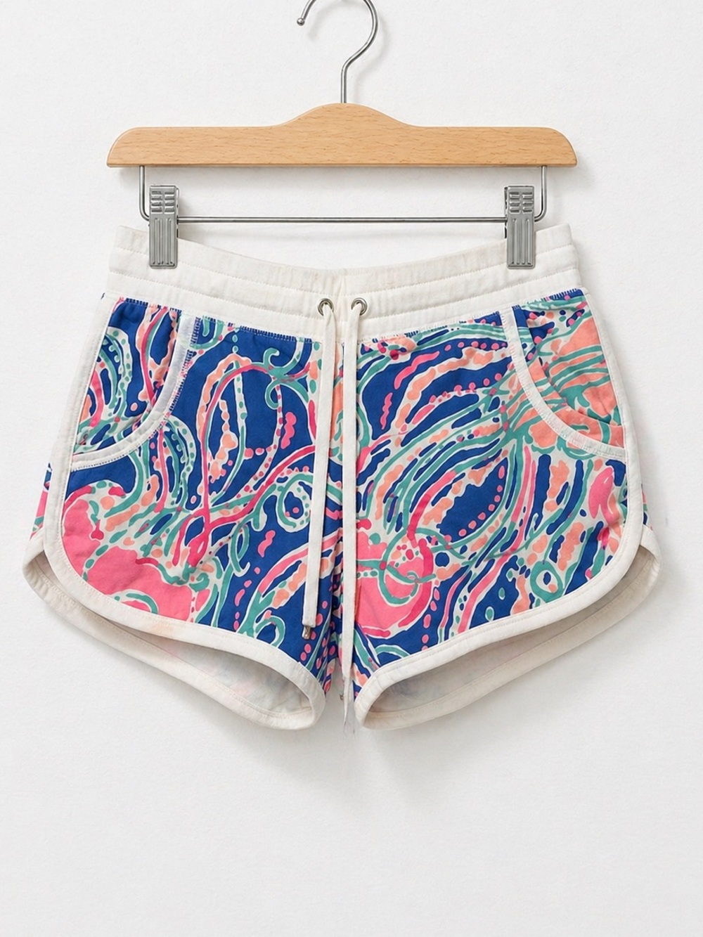 Lily Pulitzer Jellies Be Jammin Mid Rise Hot Pink, Blue Printed Tropical Shorts